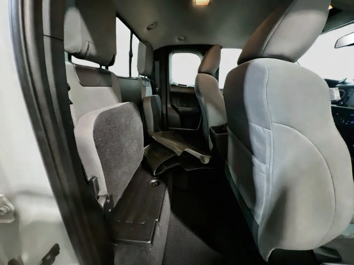 2021 Toyota Tacoma SR5 - Photo 18