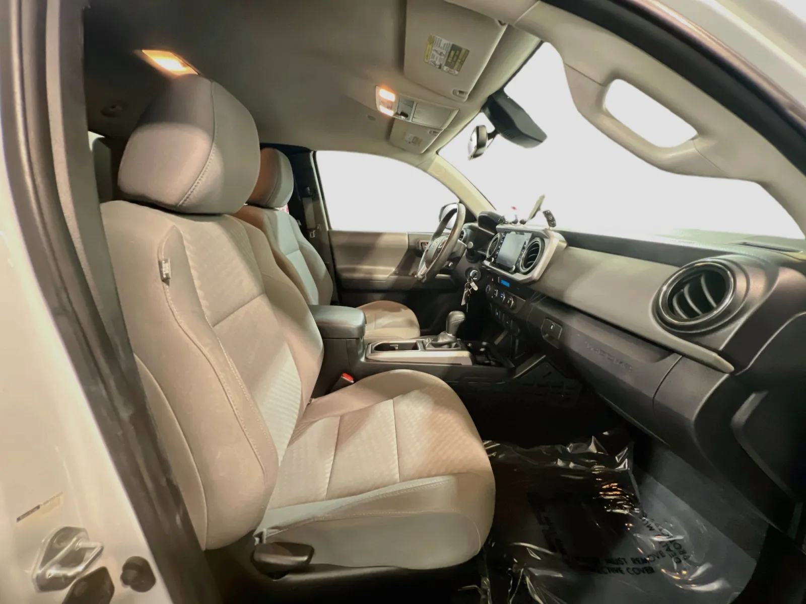 2021 Toyota Tacoma SR5 - Photo 19