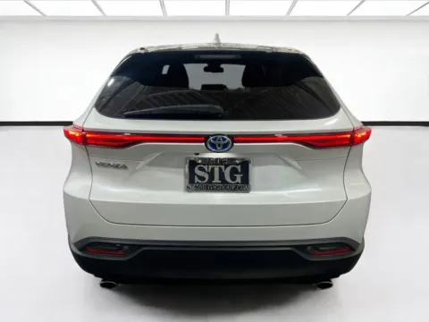 More photos of 2024 Toyota Venza LE at STG Chandler, AZ