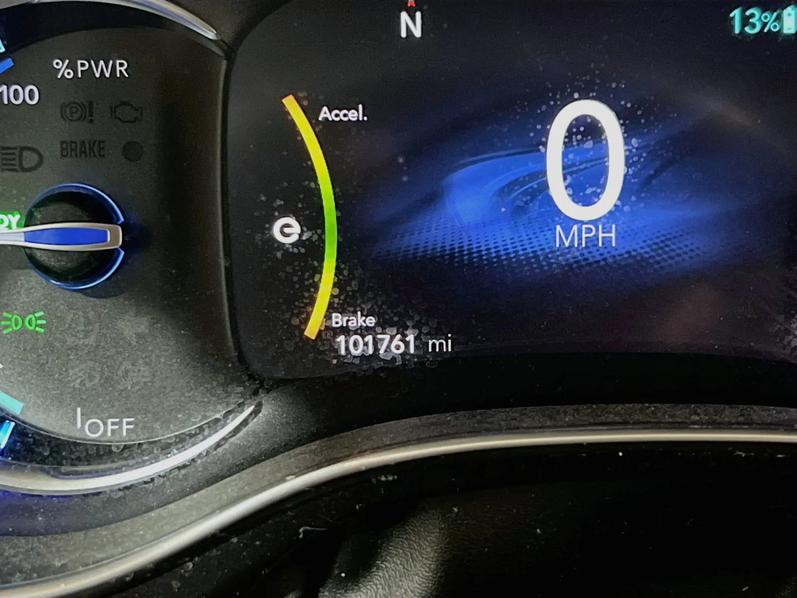 Chrysler Pacifica photo 8