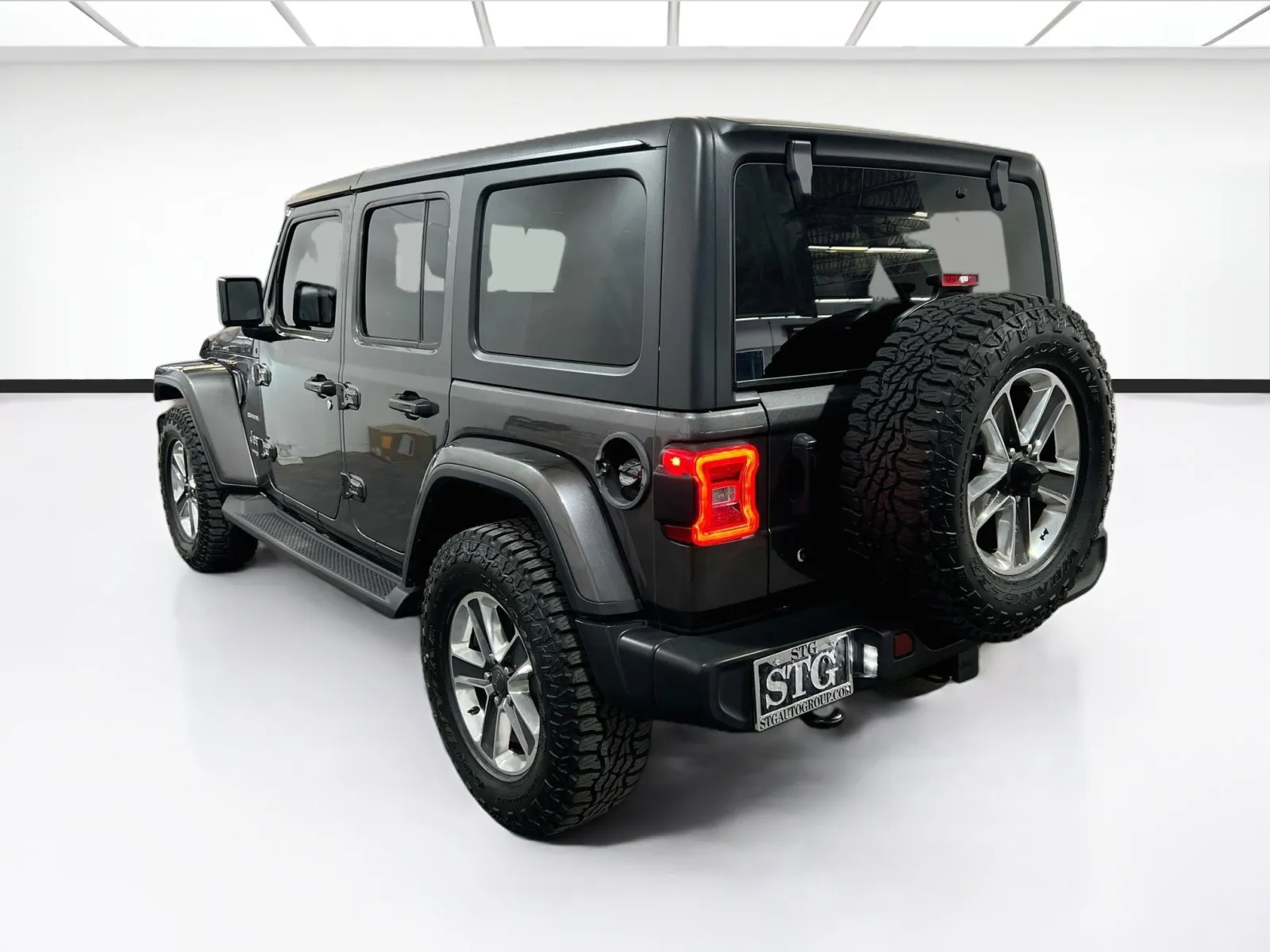 Jeep Wrangler photo 6