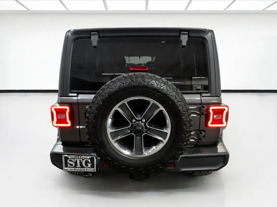 Jeep Wrangler photo 5