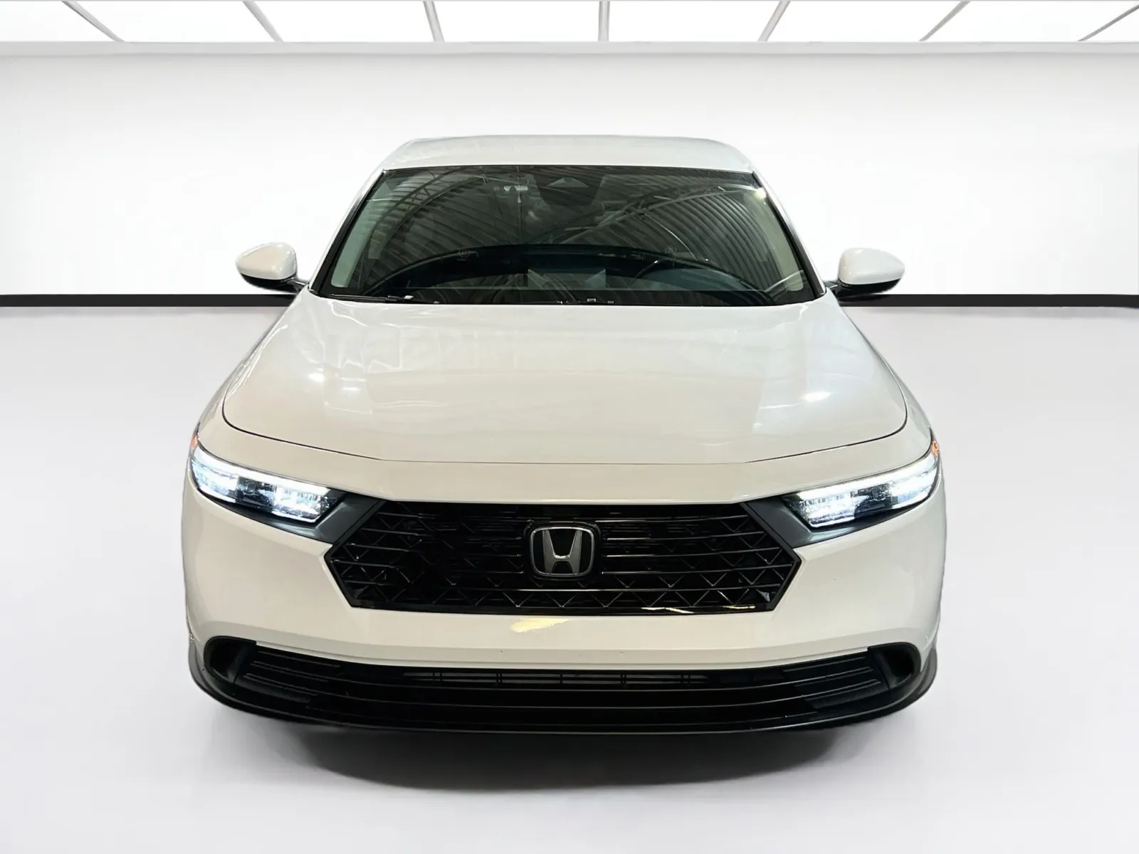 Honda Accord photo 2