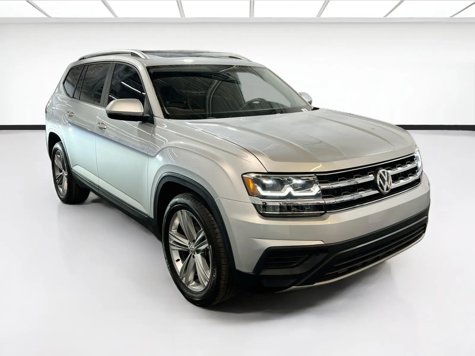 Volkswagen Atlas photo 3