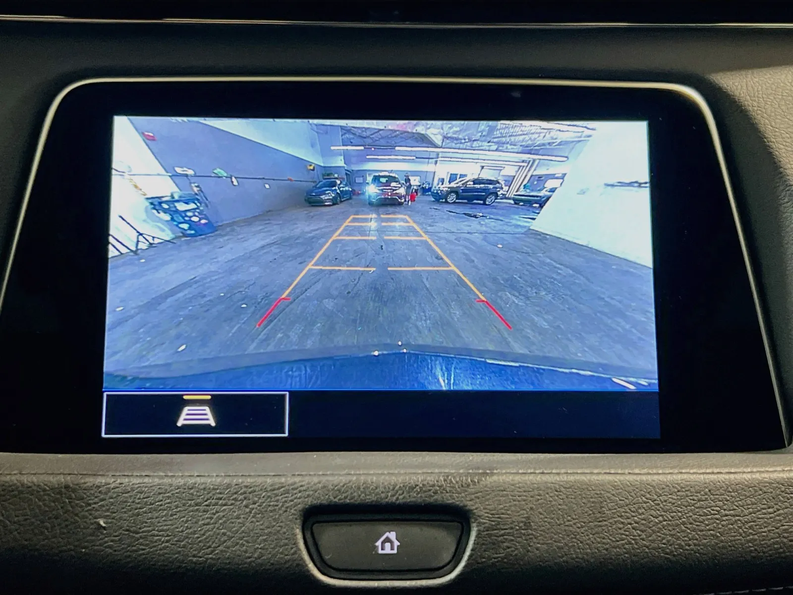 Cadillac XT4 photo 10