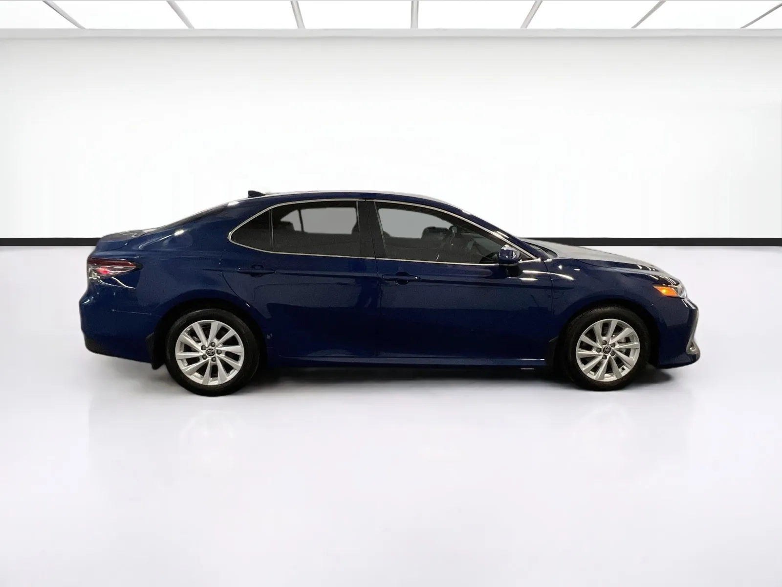 Toyota Camry photo 22