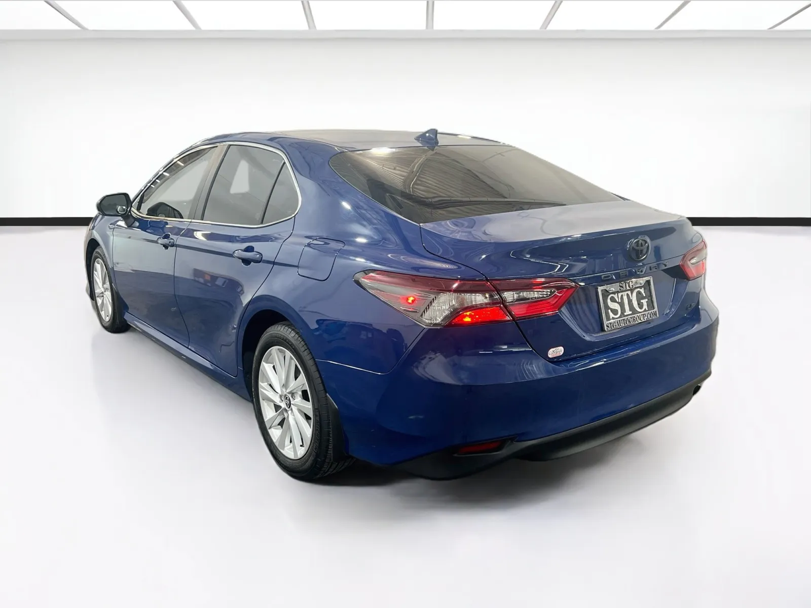 Toyota Camry photo 6