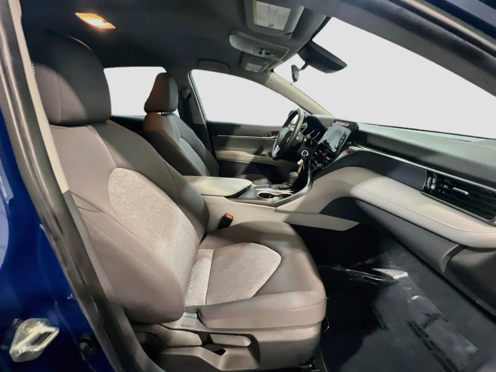 Toyota Camry photo 19