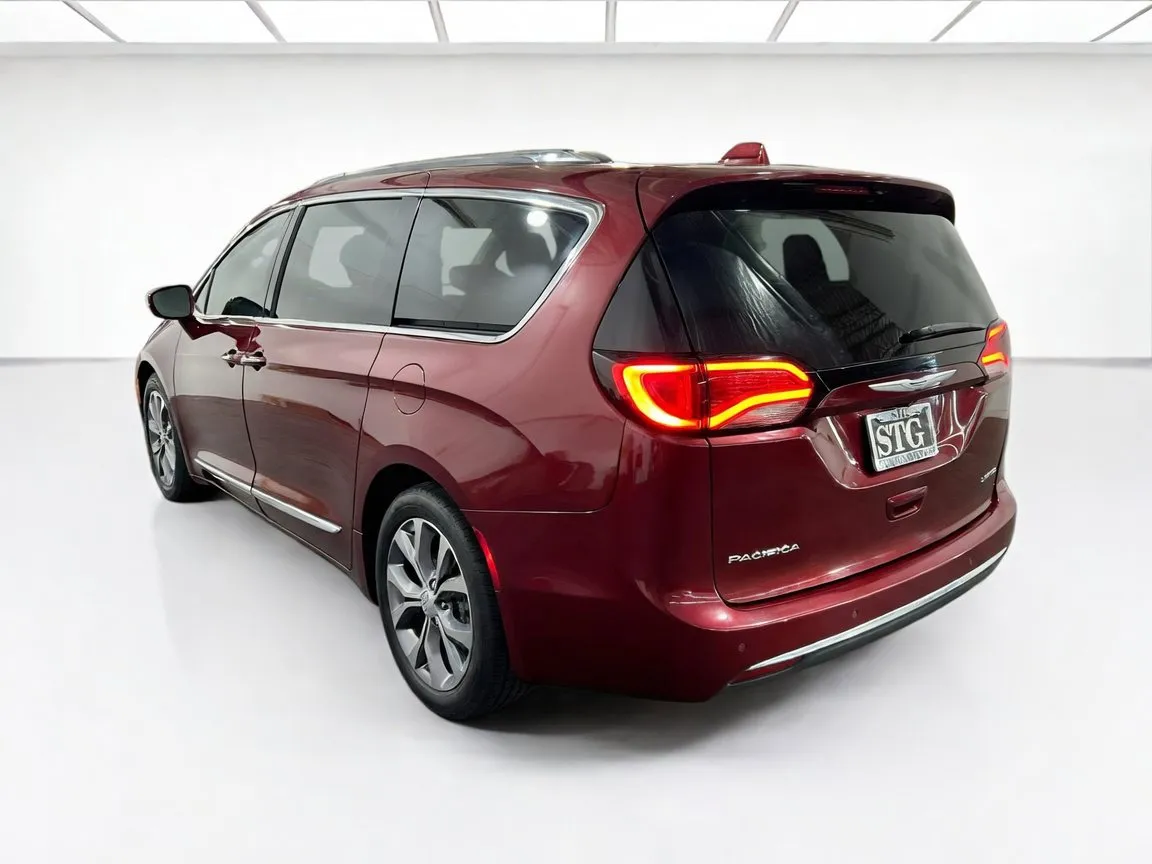 2020 Chrysler Pacifica Limited - Photo 6