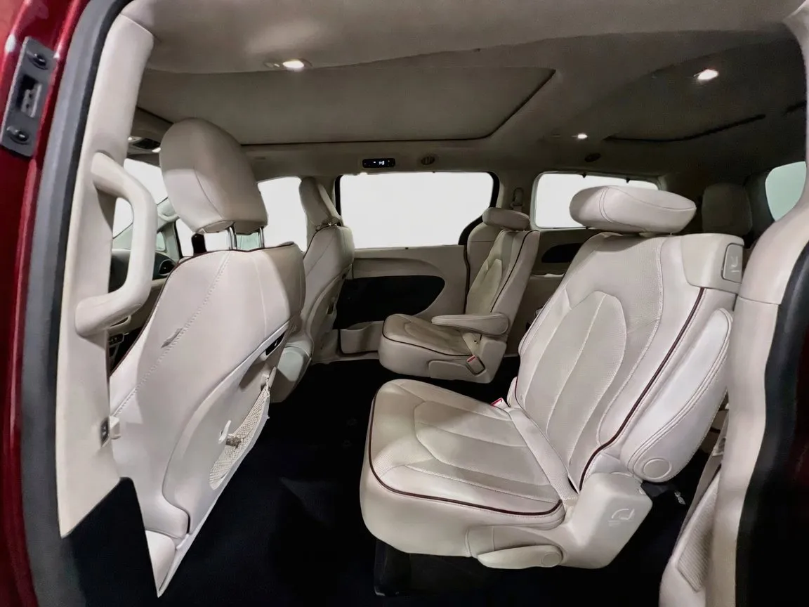 2020 Chrysler Pacifica Limited - Photo 18