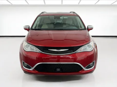 Photos of 2020 Chrysler Pacifica Limited for sale in Chandler, AZ at STG Chandler