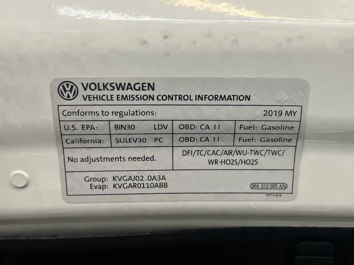 Volkswagen Jetta GLI photo 20
