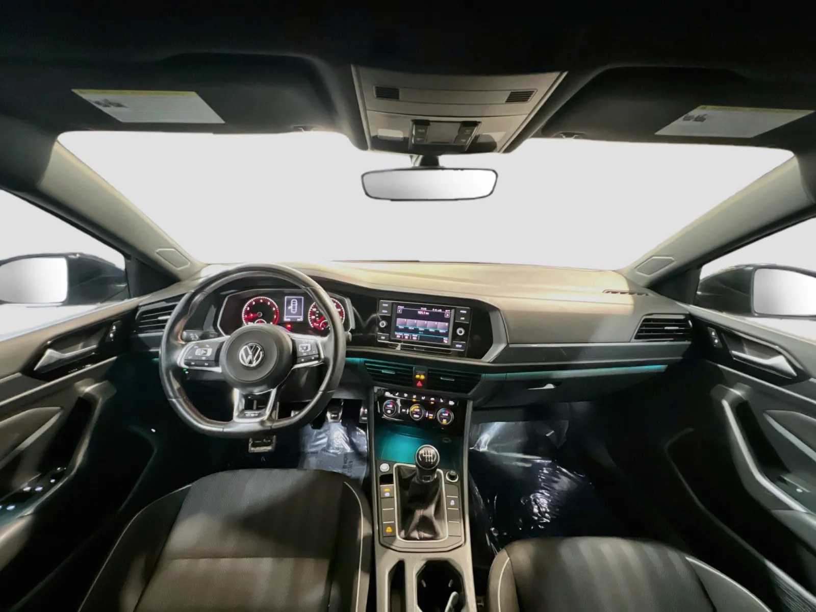 Volkswagen Jetta GLI photo 15