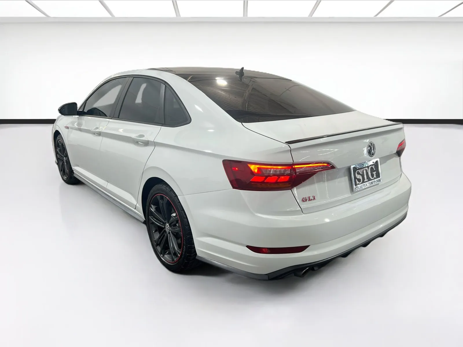 Volkswagen Jetta GLI photo 6