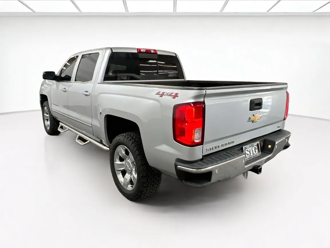 Chevrolet Silverado photo 6