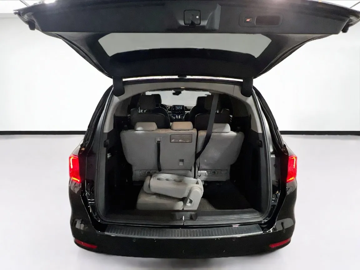 2022 Honda Odyssey Touring - Photo 21