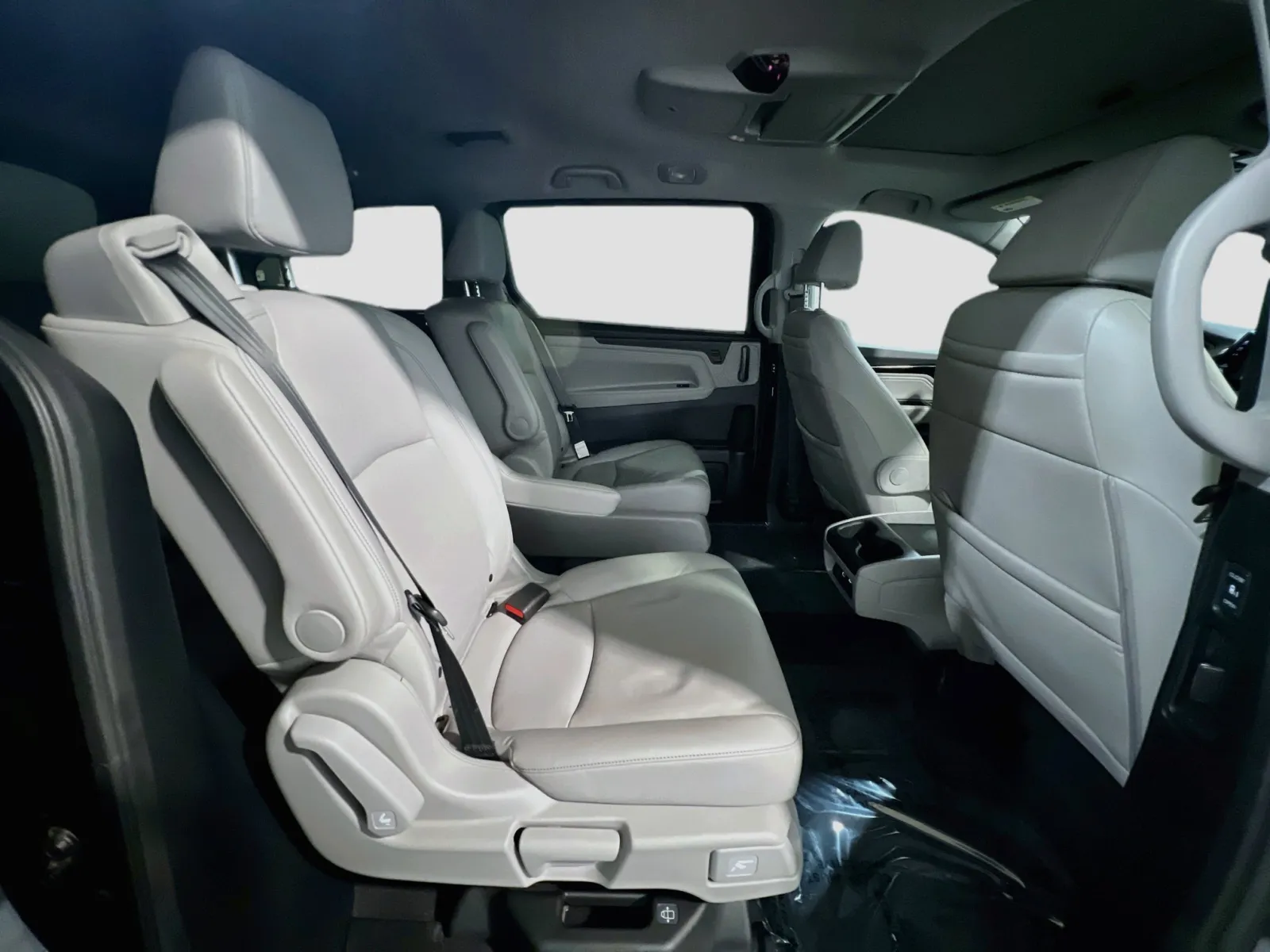 2022 Honda Odyssey Touring - Photo 22