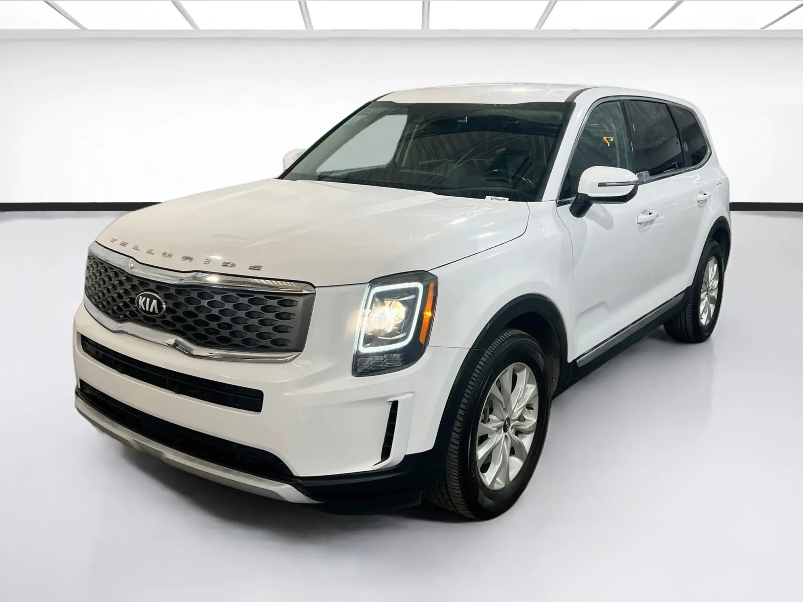 White 2021 Kia Telluride LX for sale in Chandler, AZ
