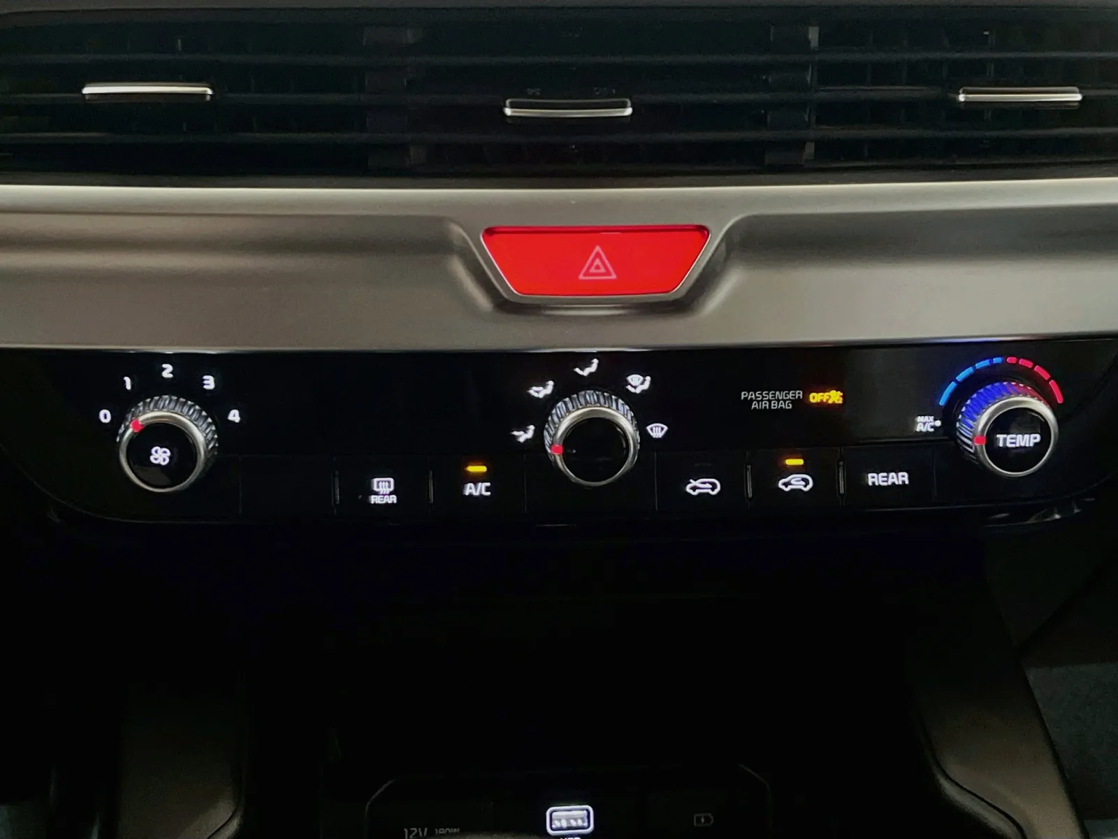 Kia Telluride photo 11