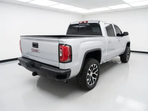 More photos of 2018 GMC Sierra 1500 SLT at STG Chandler, AZ