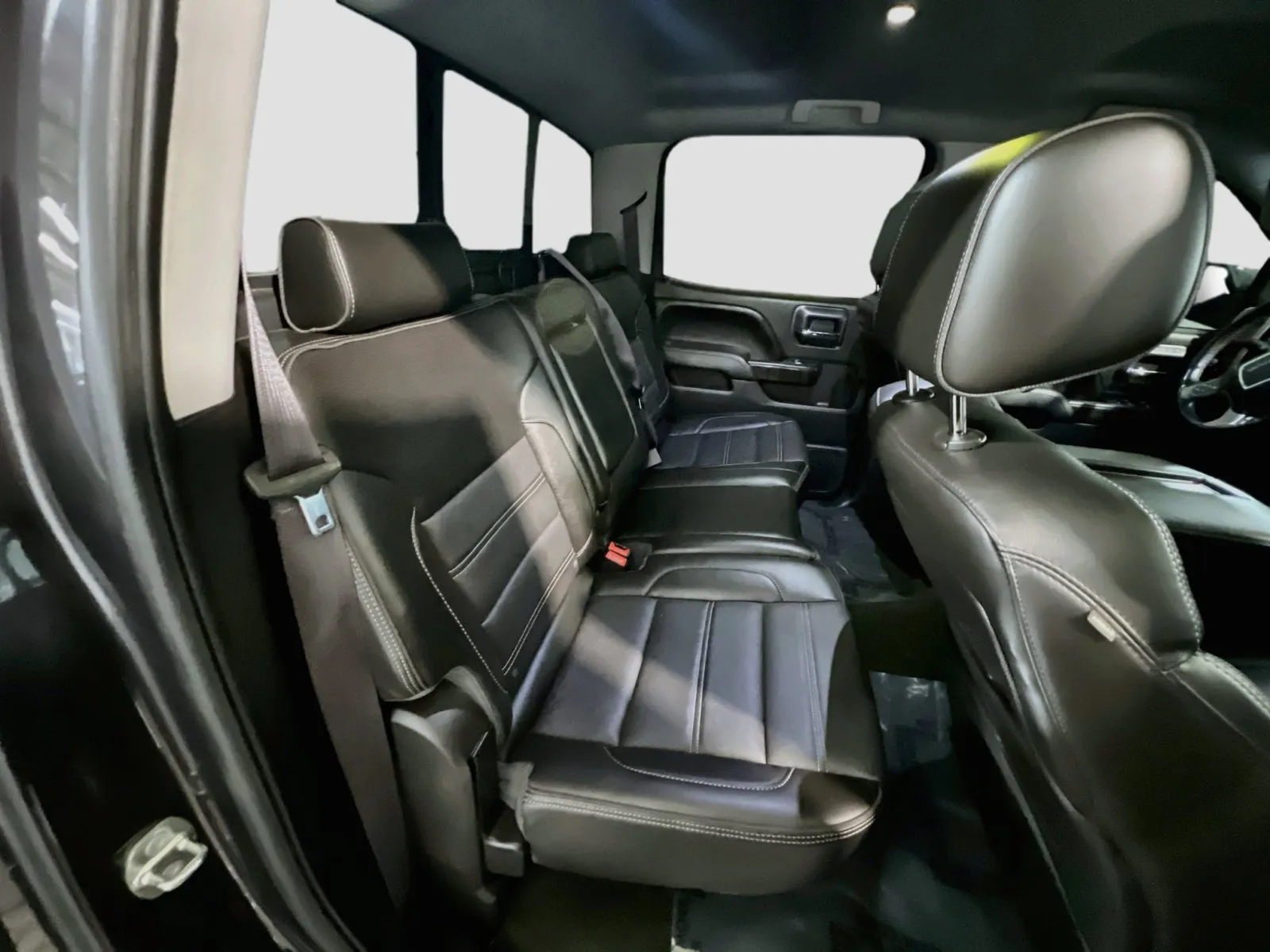 GMC Sierra photo 18