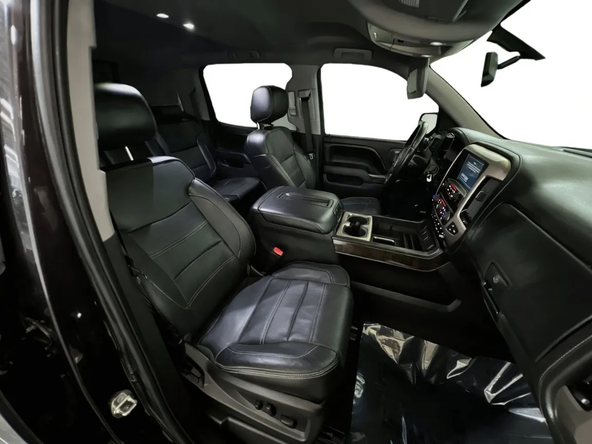 GMC Sierra photo 19