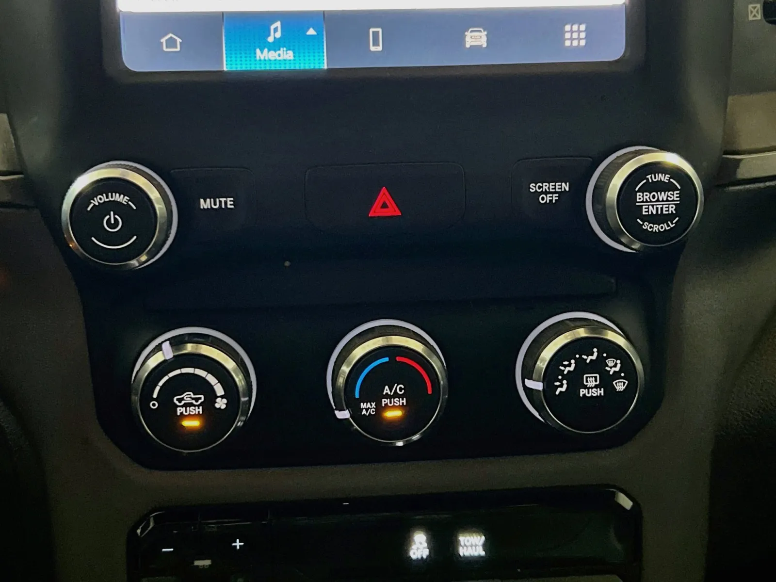 Ram 2500 photo 11
