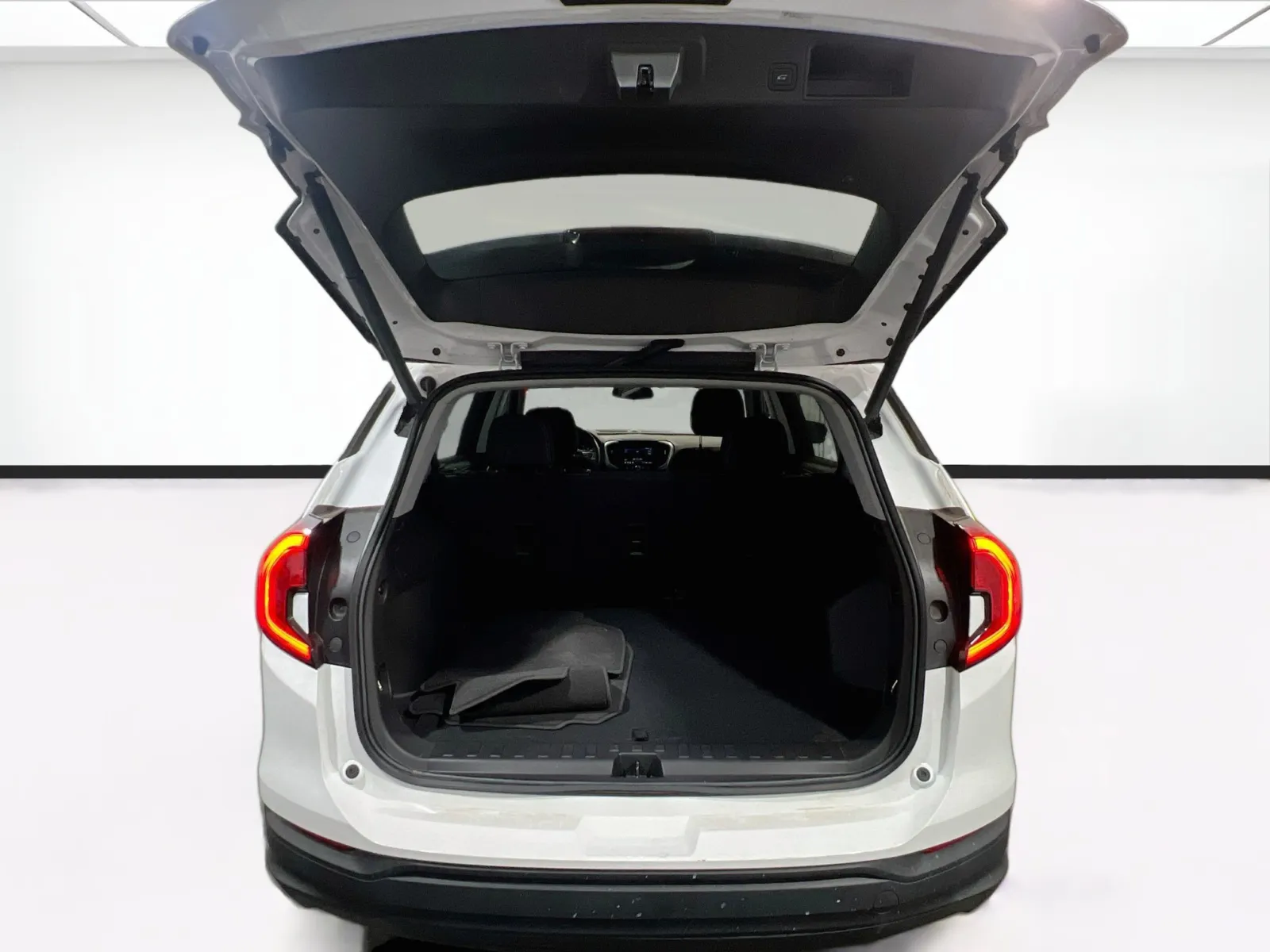 GMC Terrain photo 18