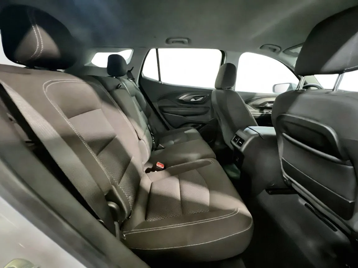 GMC Terrain photo 19