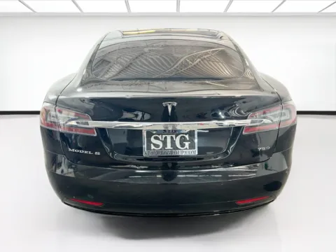 More photos of 2018 Tesla Model S 75D at STG Chandler, AZ