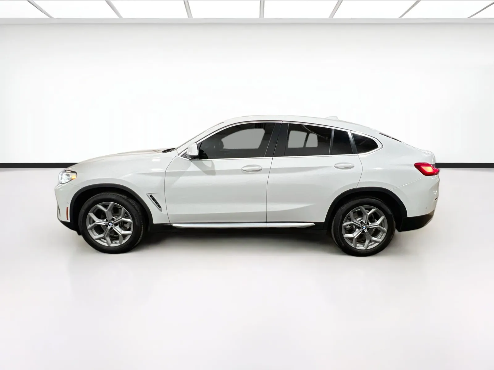 BMW X4 photo 24