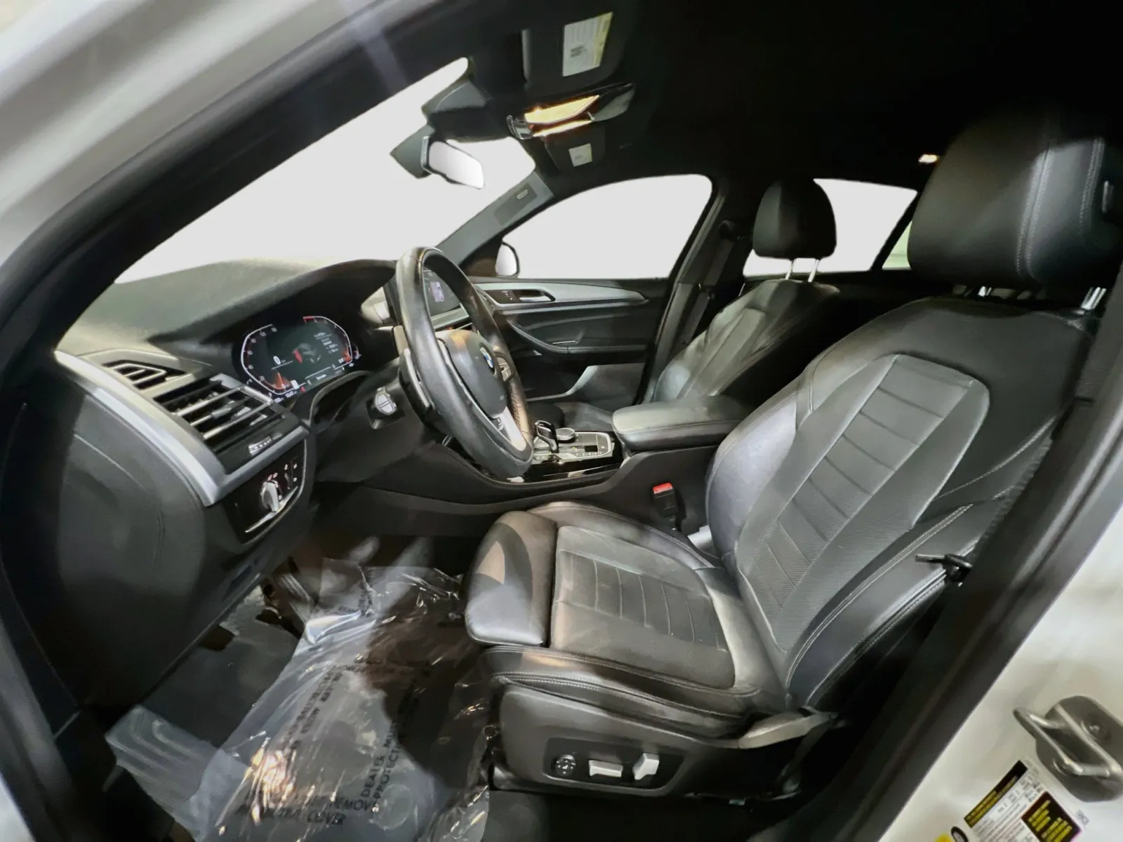 BMW X4 photo 15