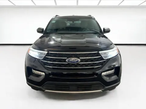 Photos of 2024 Ford Explorer XLT for sale in Chandler, AZ at STG Chandler