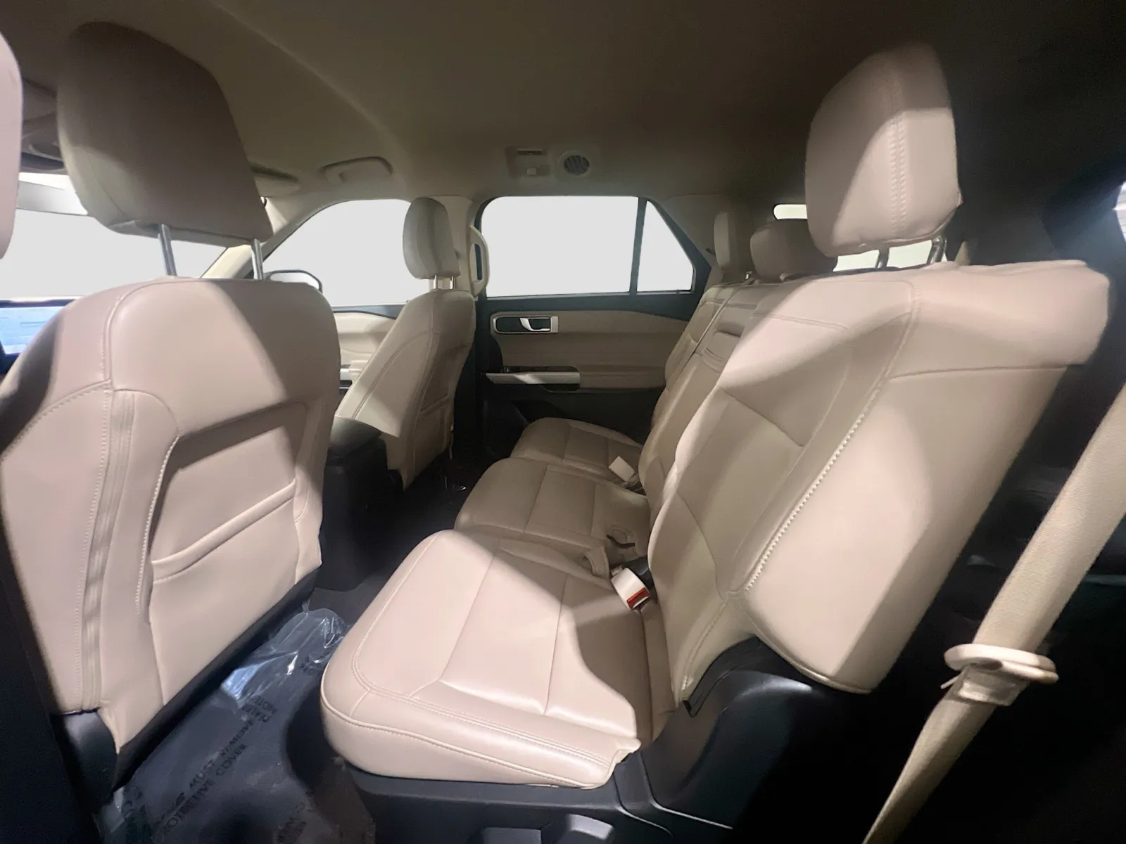 Ford Explorer photo 16