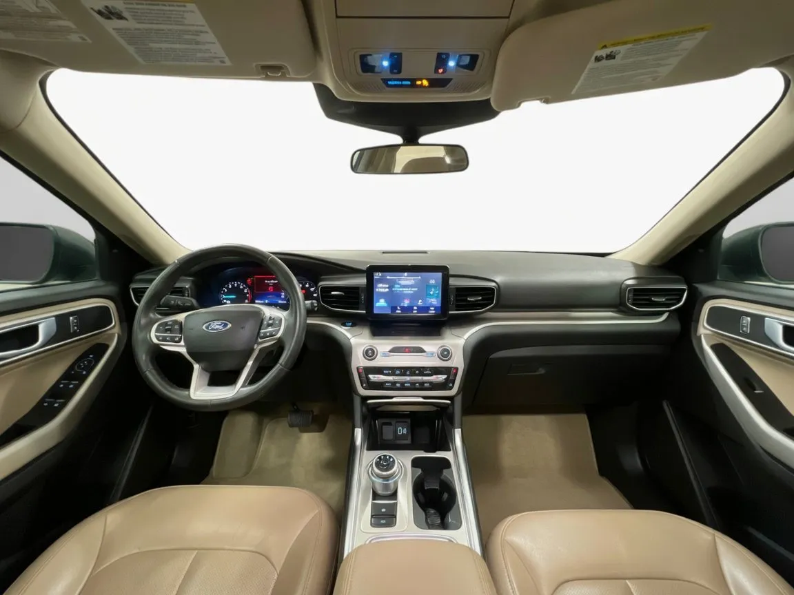 Ford Explorer photo 15