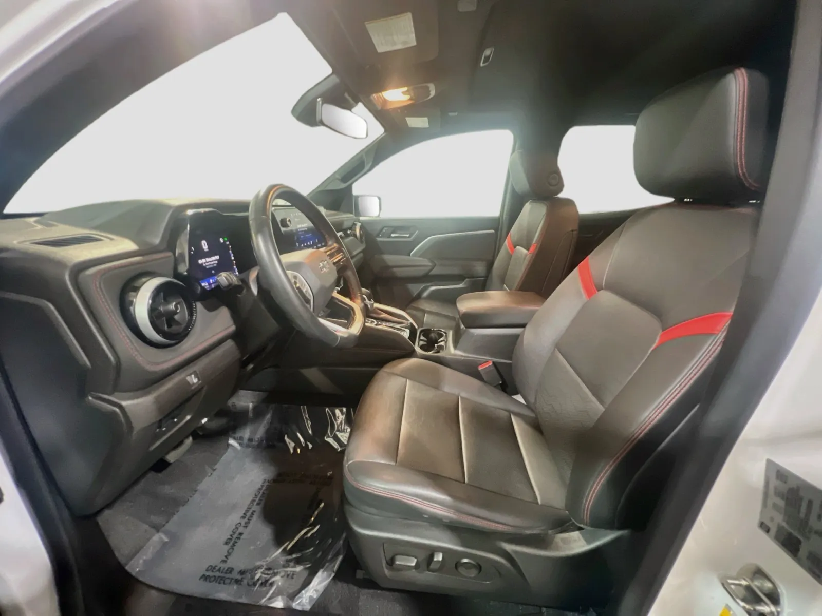 2023 Chevrolet Colorado Z71 - Photo 15