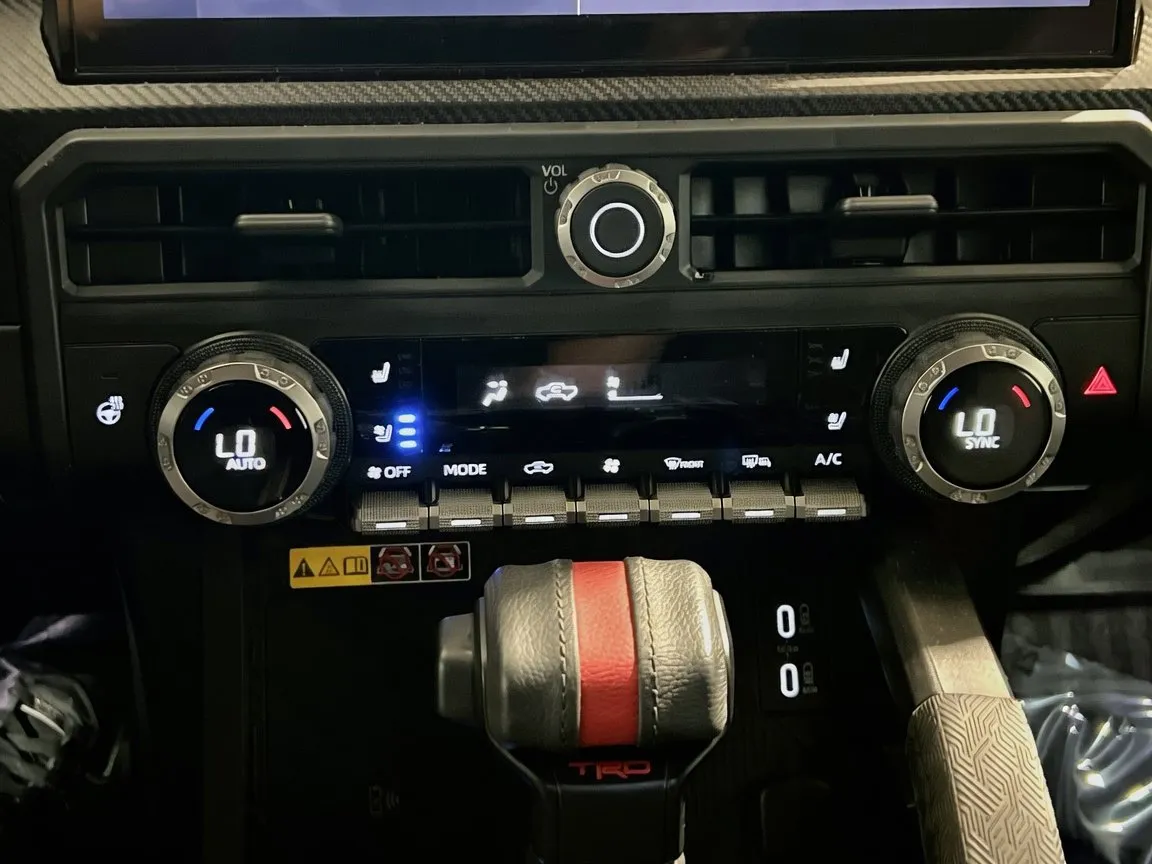 2025 Toyota Tacoma TRD Pro - Photo 12