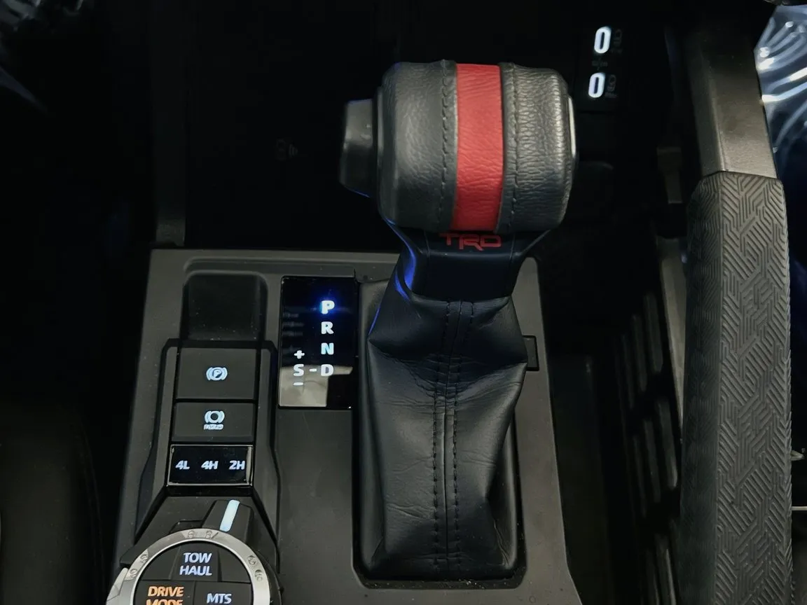 2025 Toyota Tacoma TRD Pro - Photo 13