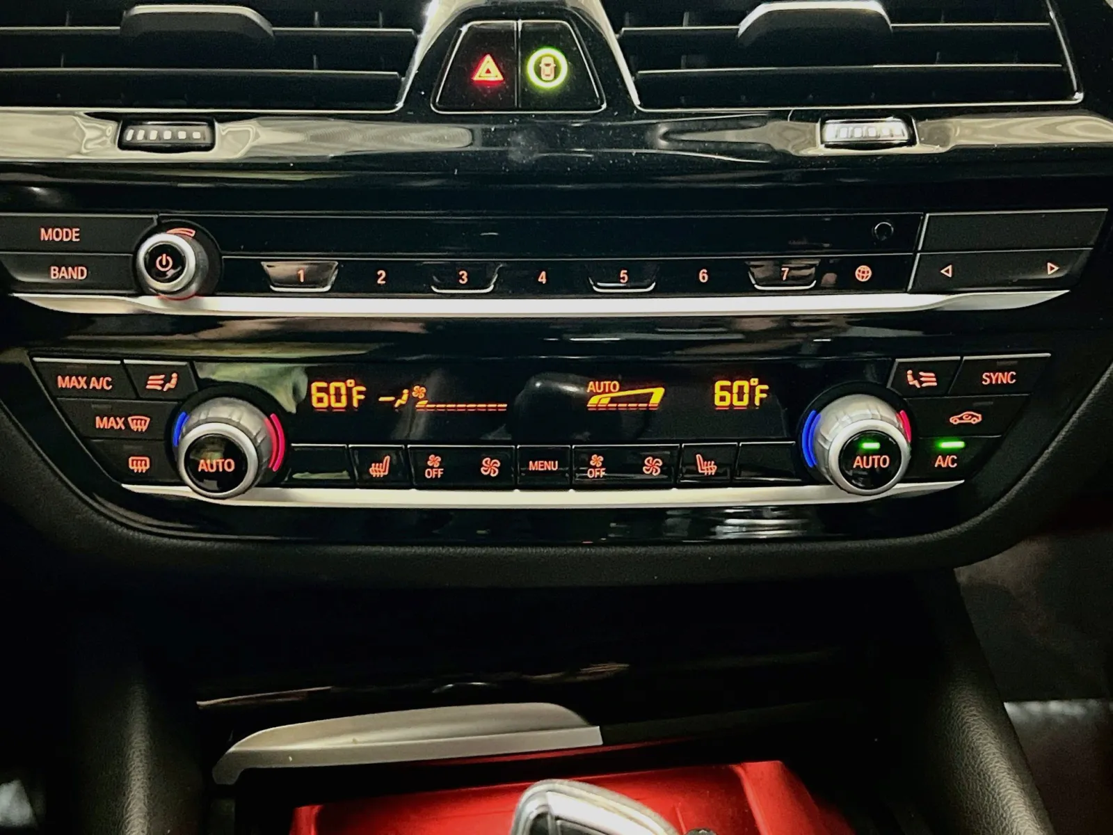BMW 5 Series photo 12