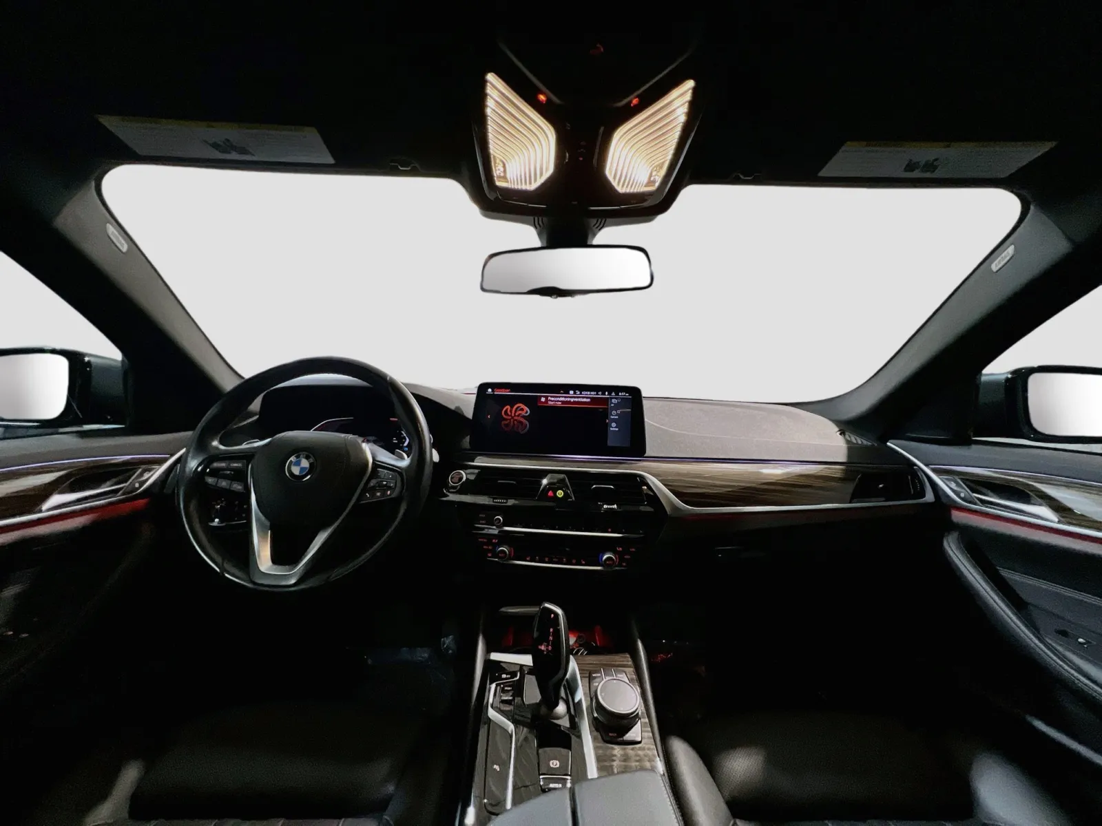 BMW 5 Series photo 17