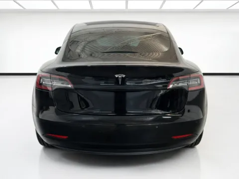 More photos of 2018 Tesla Model 3 Long Range at STG Chandler, AZ