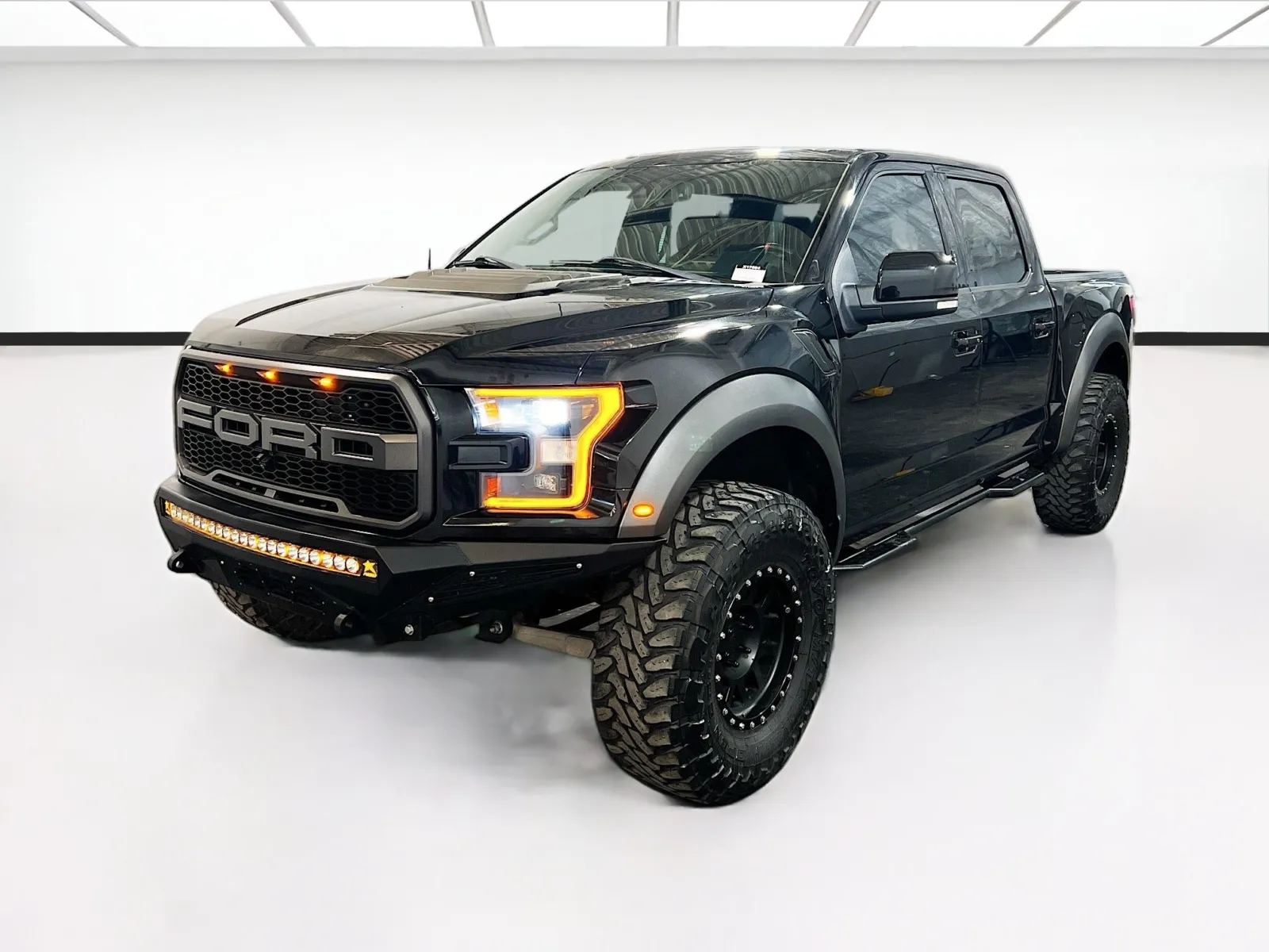 Black 2018 Ford F-150 Raptor for sale in Chandler, AZ
