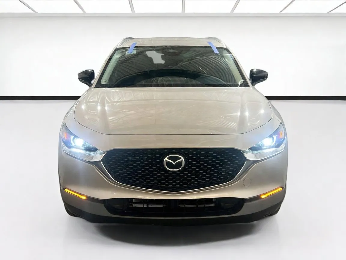 Mazda CX-30 photo 2