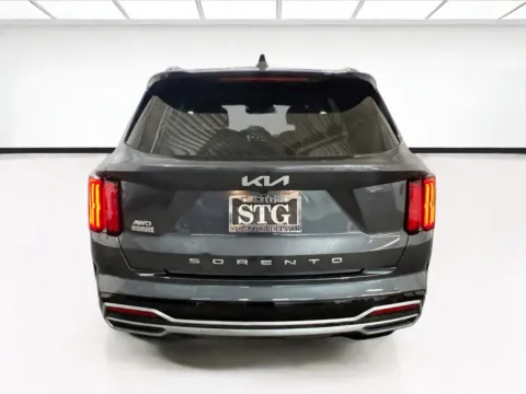 More photos of 2022 Kia Sorento SX at STG Chandler, AZ