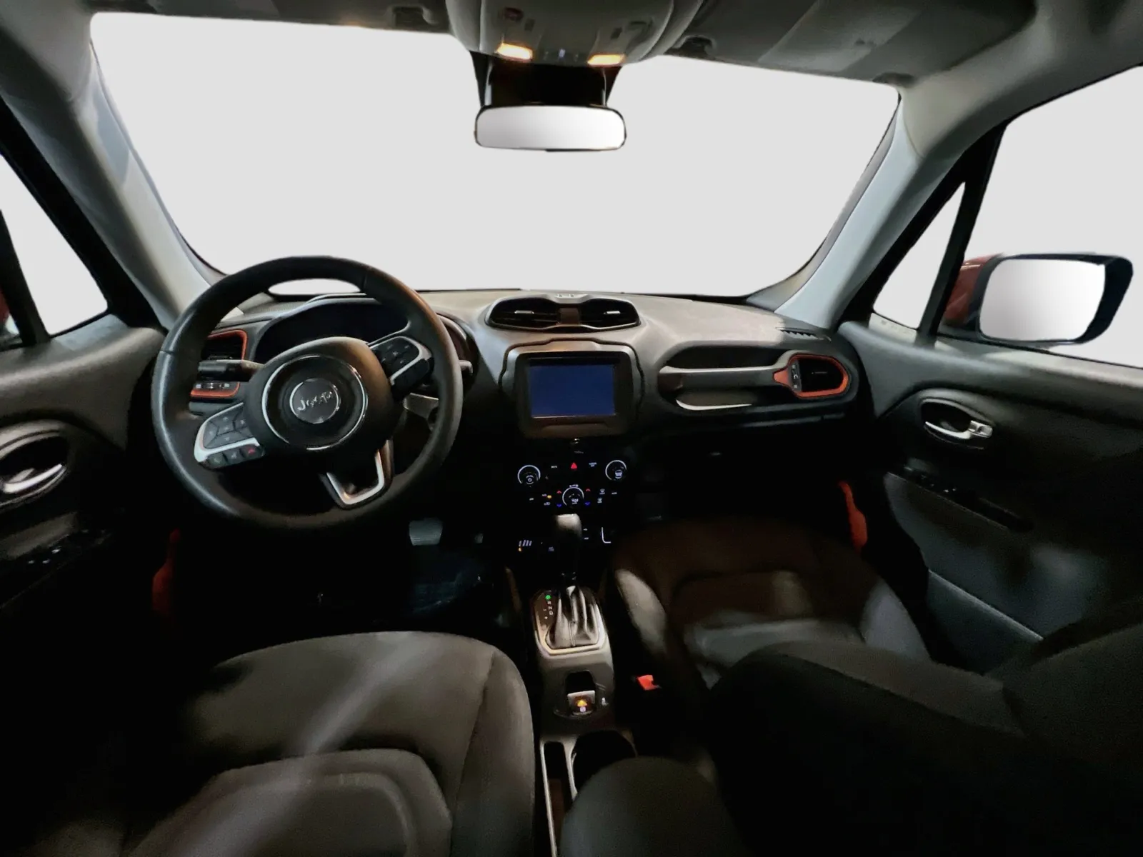 Jeep Renegade photo 13