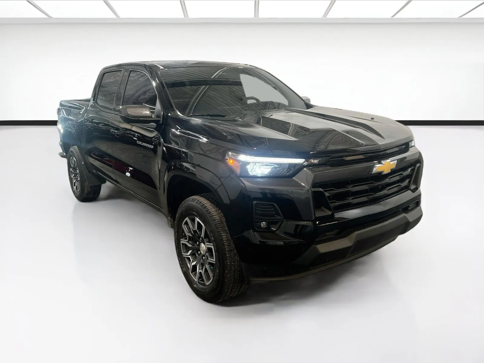 Chevrolet Colorado photo 3