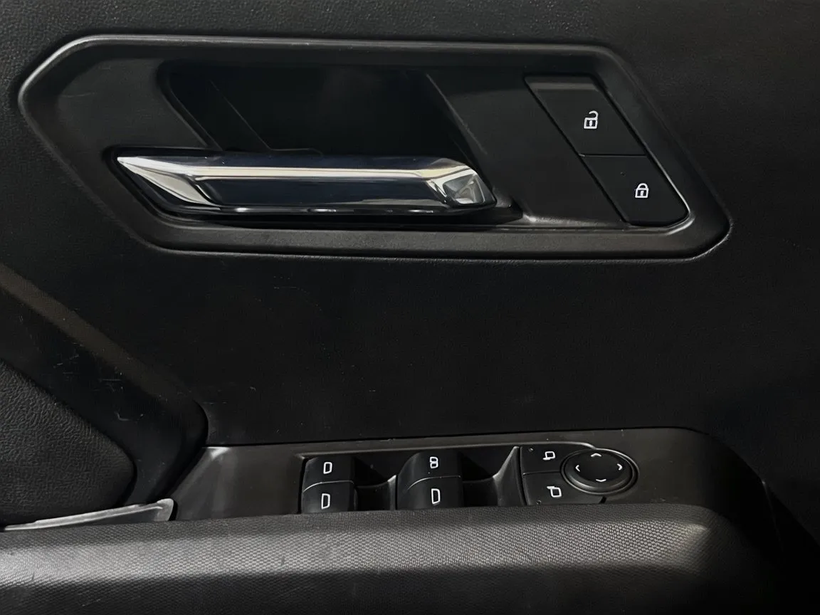 Chevrolet Colorado photo 13