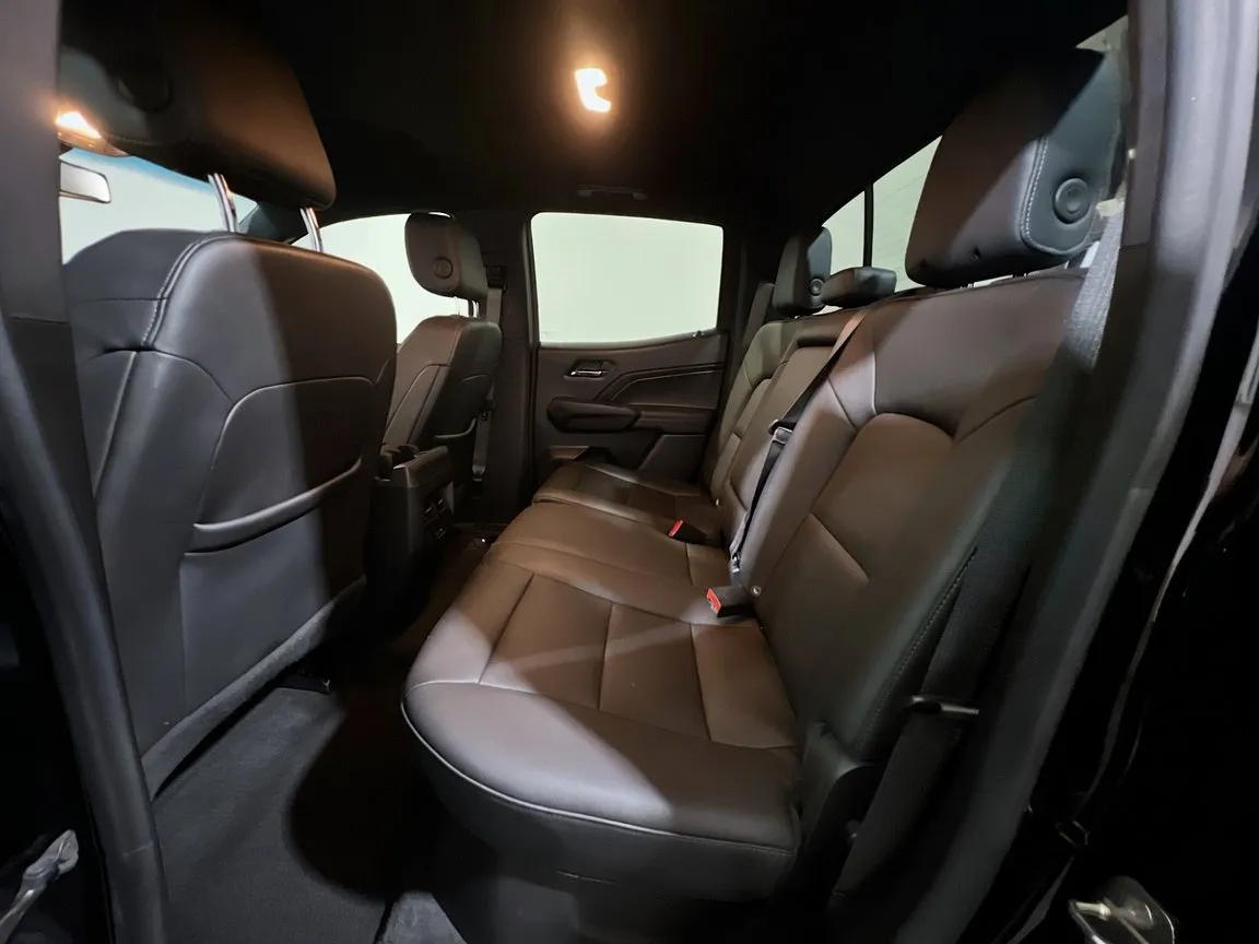 Chevrolet Colorado photo 17