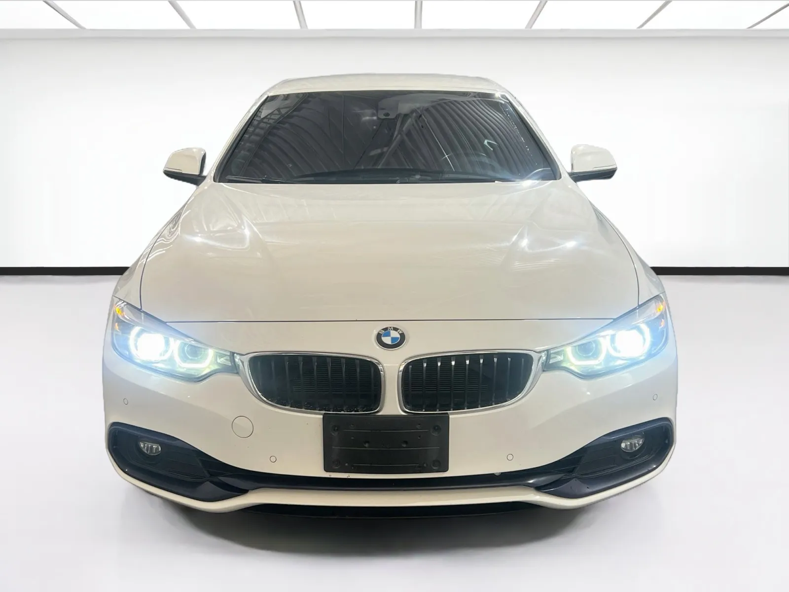 BMW 4 Series photo 2
