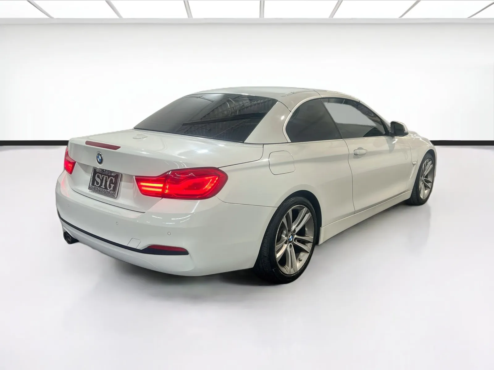 BMW 4 Series photo 4